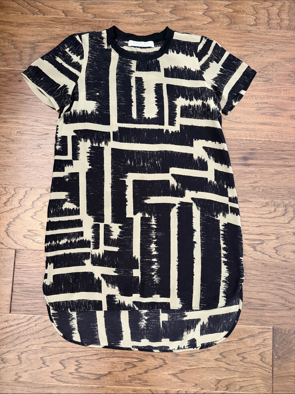 Hunter Bell NY Silk Chiffon Abstract Brushstroke HighLow Tunic Dress Cream/Black